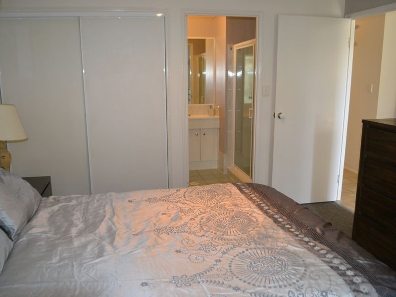 381 South Station Road, Raceview QLD 4305