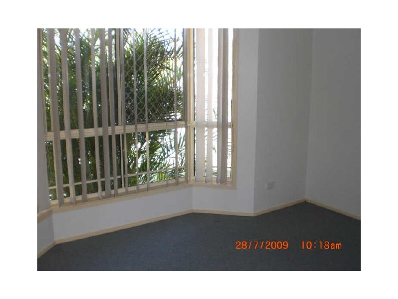 35 Helen Street, North Booval QLD 4304