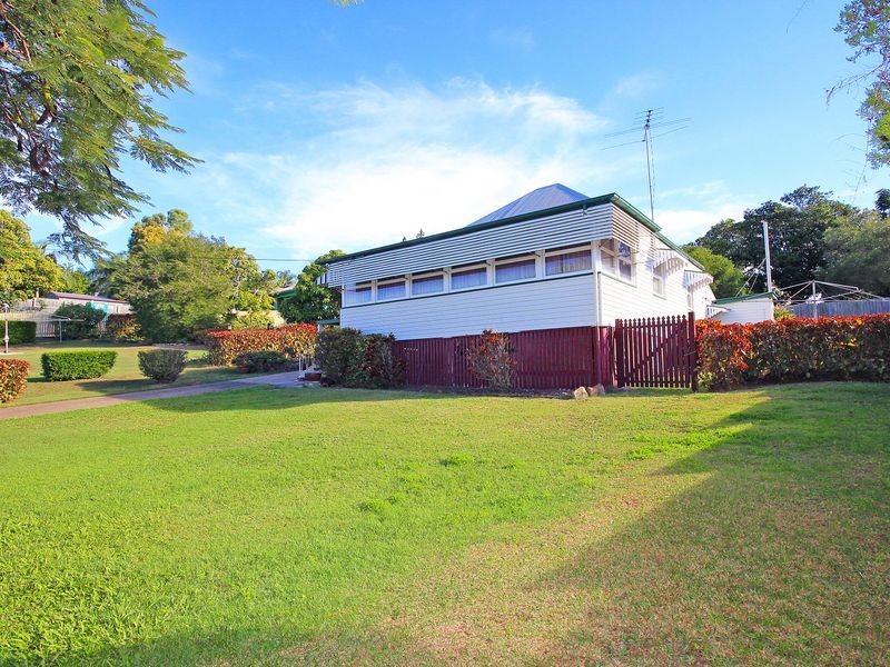 60 Pine Street, North Ipswich QLD 4305