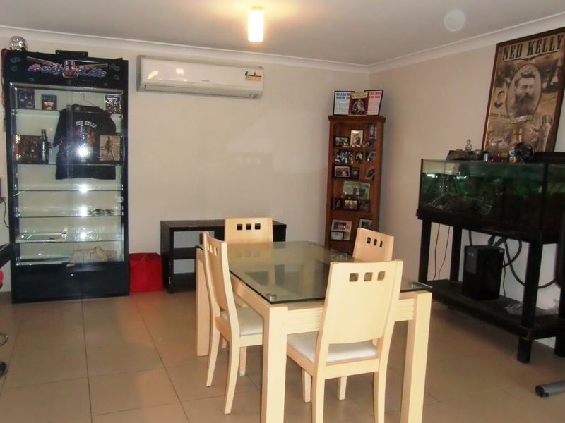 37 Skinner Crescent, Silkstone QLD 4304