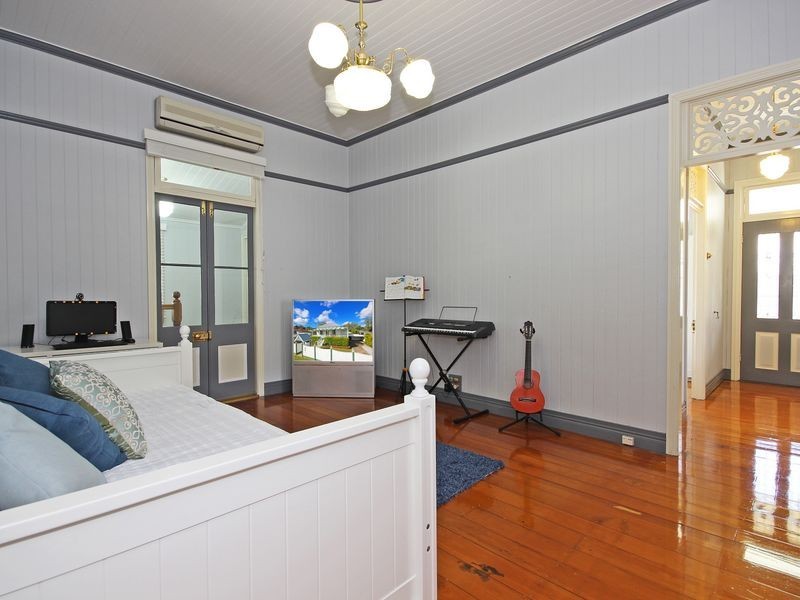 13 Pommer Street, Brassall QLD 4305