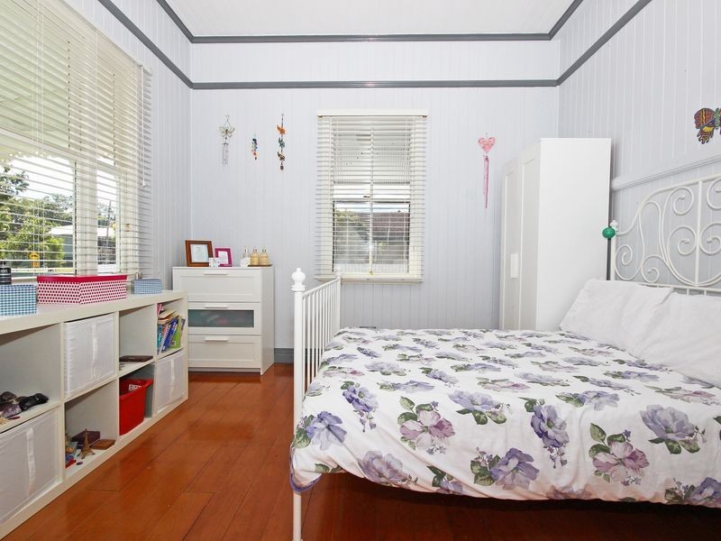13 Pommer Street, Brassall QLD 4305