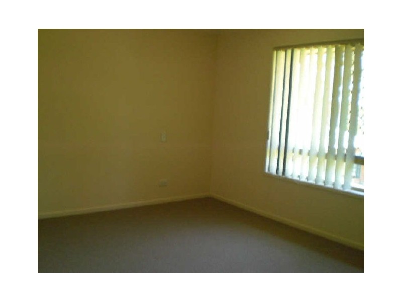 1/13 John Staines Cresent, North Ipswich QLD 4305