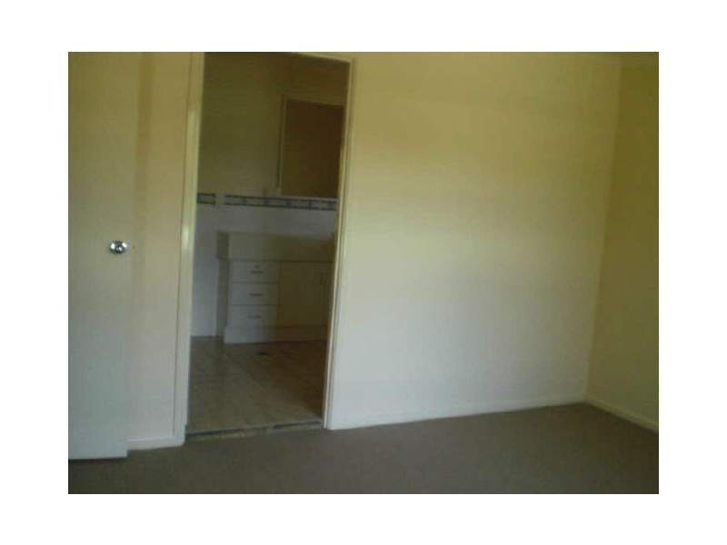 1/13 John Staines Cresent, North Ipswich QLD 4305