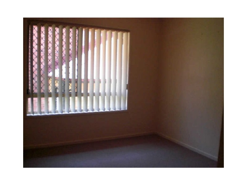 1/13 John Staines Cresent, North Ipswich QLD 4305