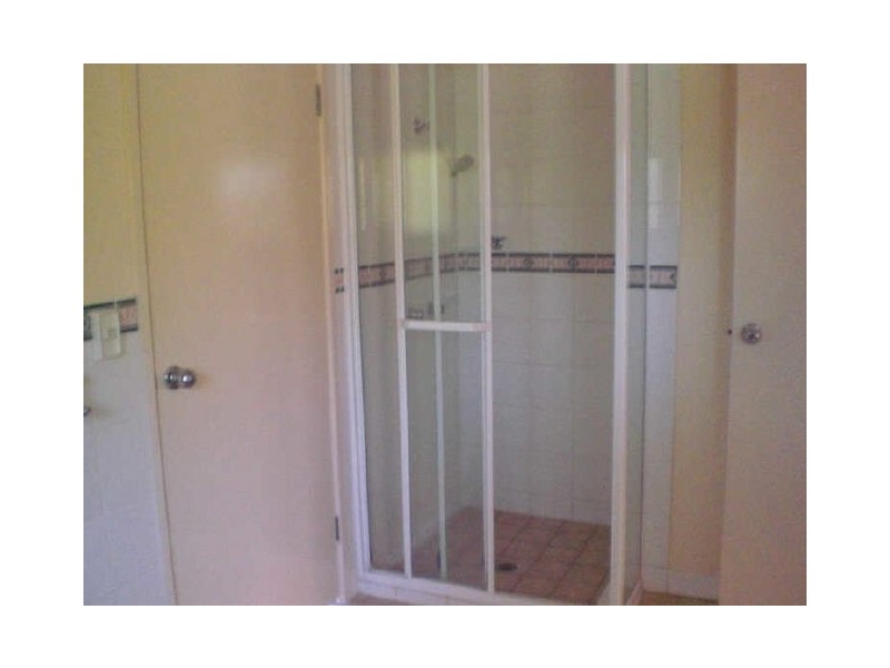 1/13 John Staines Cresent, North Ipswich QLD 4305