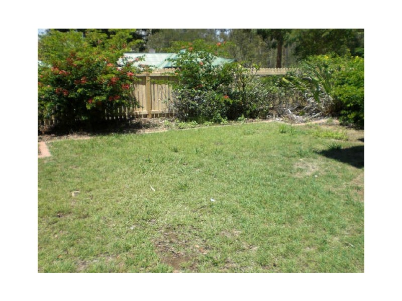 1/13 John Staines Cresent, North Ipswich QLD 4305