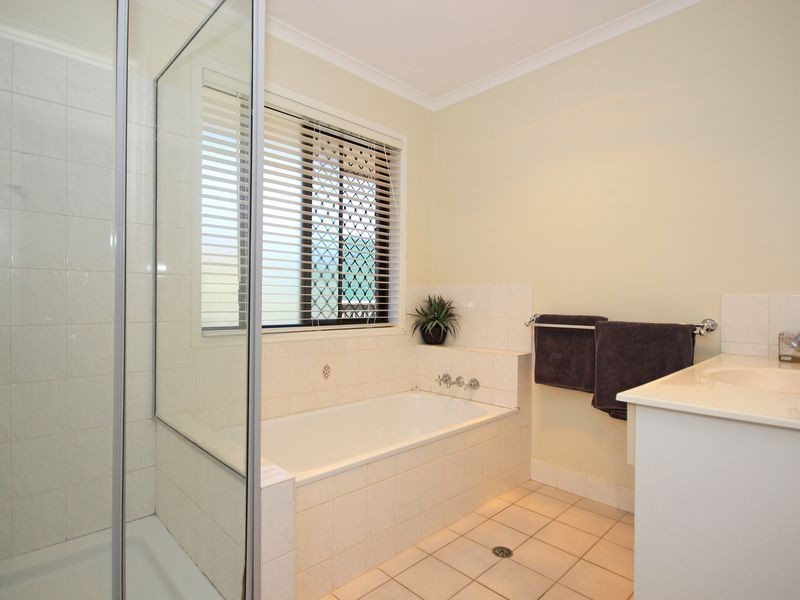 21 Glenelg Drive, Brassall QLD 4305