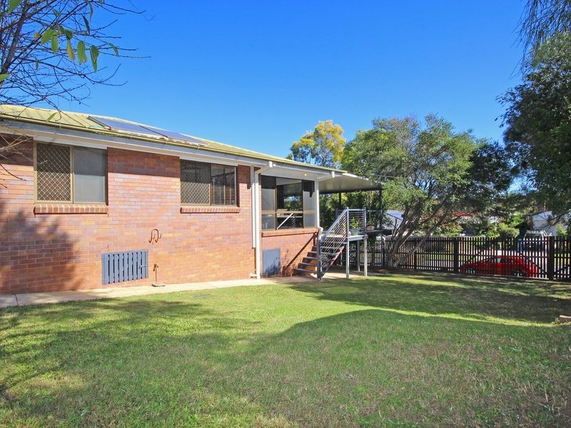 21 Glenelg Drive, Brassall QLD 4305