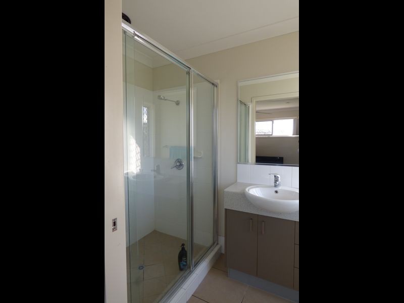 34 Ronayne Circle, One Mile QLD 4305