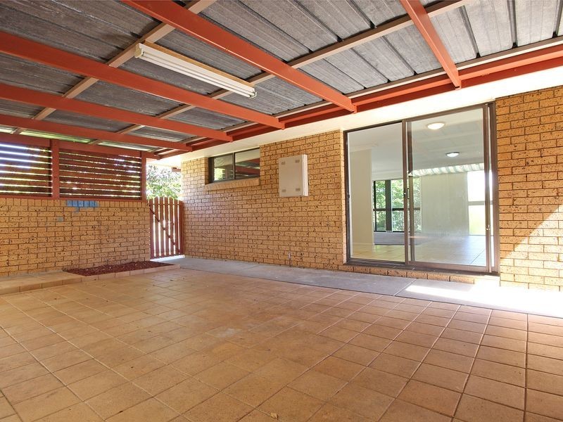 1 Glenelg Drive, Brassall QLD 4305