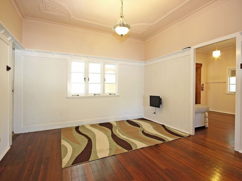 199 Pine Mountain Road, Brassall QLD 4305