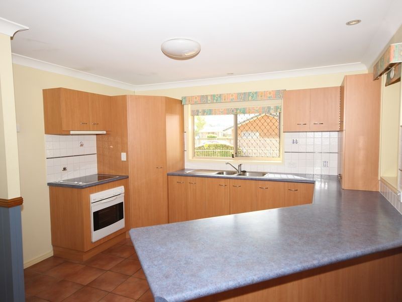 4 Zoe Court, Raceview QLD 4305
