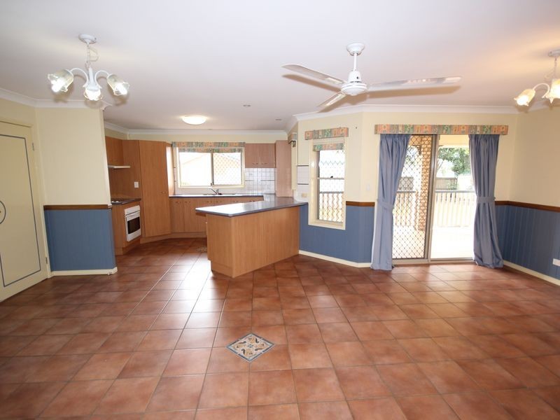 4 Zoe Court, Raceview QLD 4305