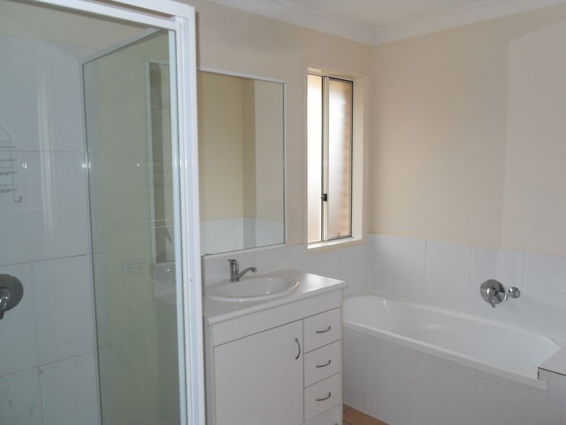 112 Anna Drive, Raceview QLD 4305