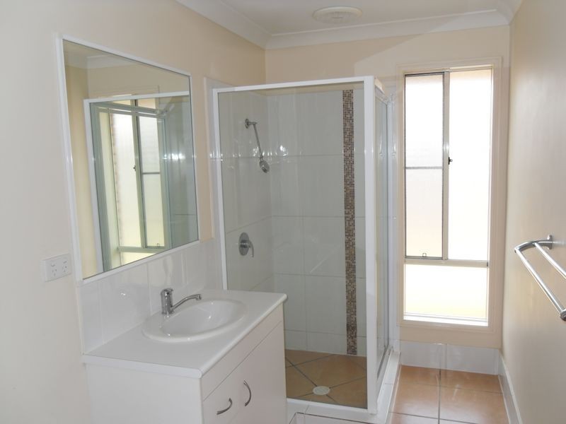 112 Anna Drive, Raceview QLD 4305