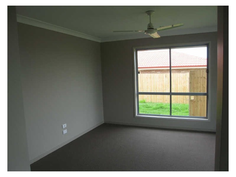 6 Rush Court, Bundamba QLD 4304