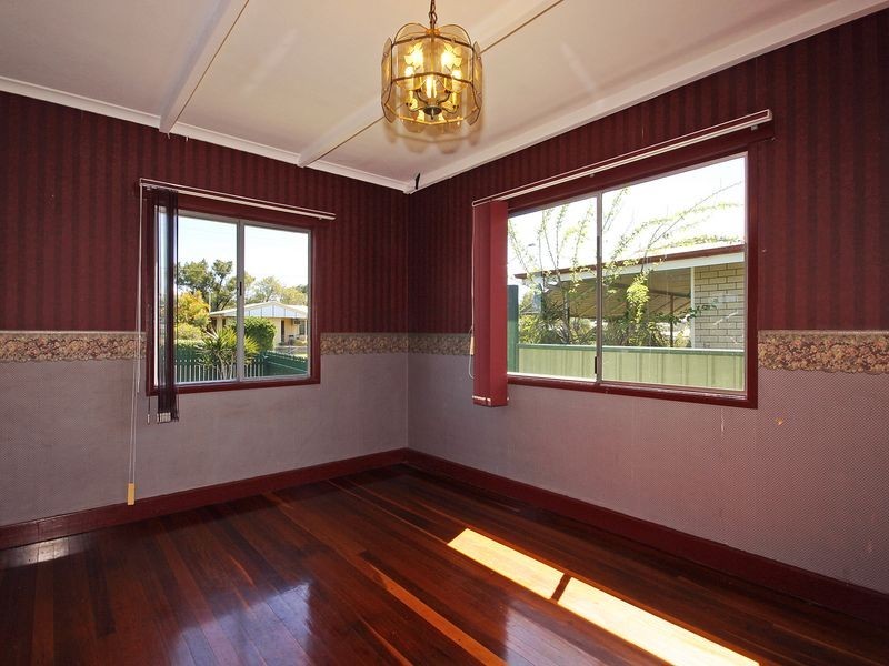 54 Grange Road, Eastern Heights QLD 4305