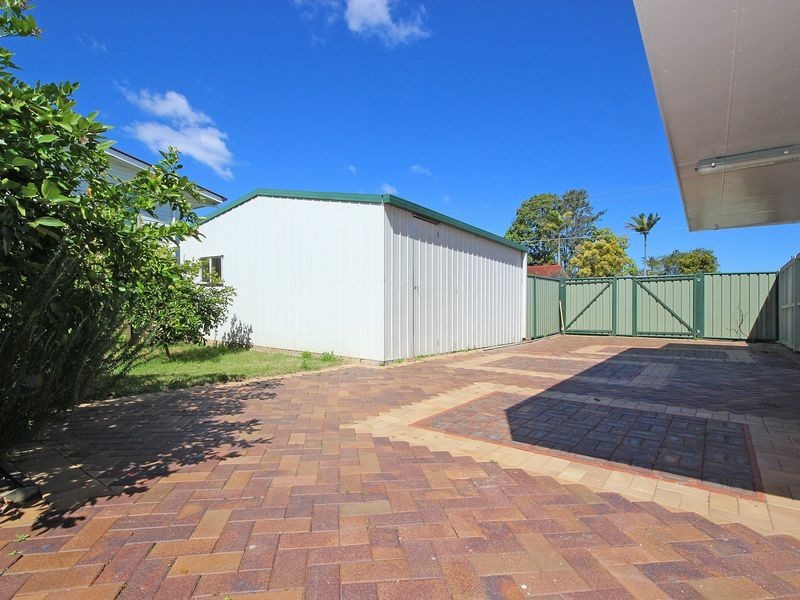 54 Grange Road, Eastern Heights QLD 4305