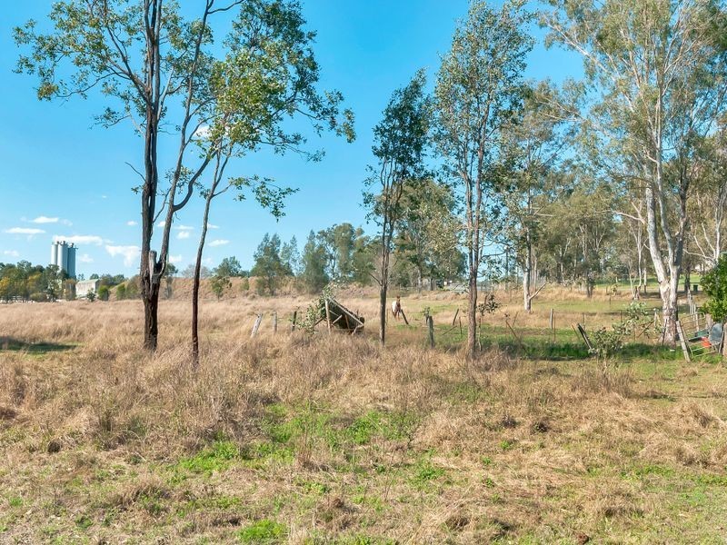 221 Briggs Road, Flinders View QLD 4305