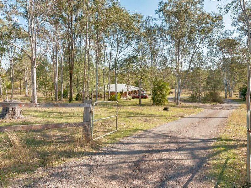 221 Briggs Road, Flinders View QLD 4305