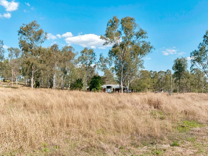 221 Briggs Road, Flinders View QLD 4305