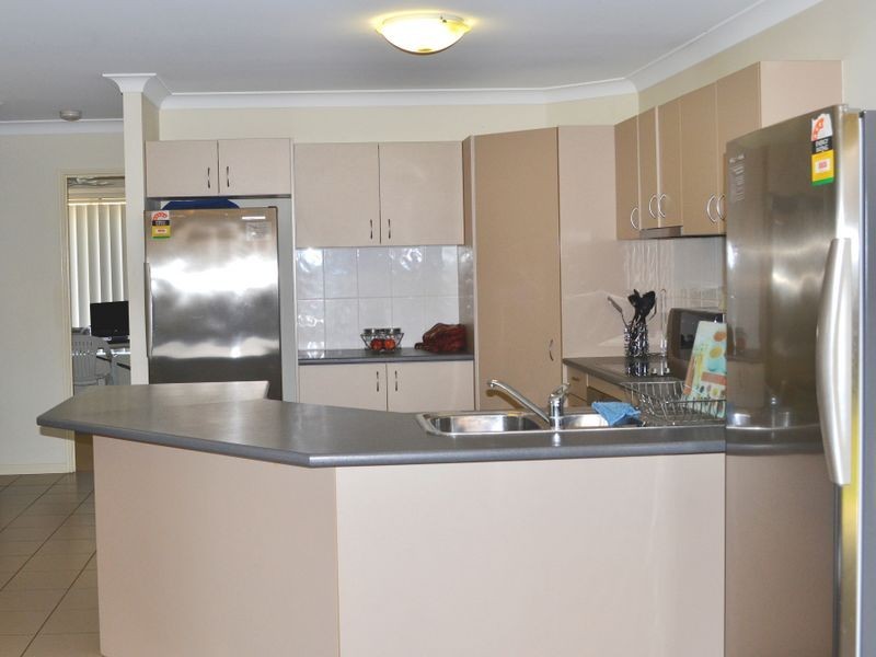 3 Josh Court, Flinders View QLD 4305