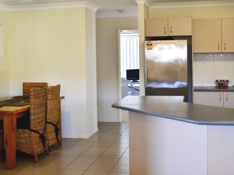 3 Josh Court, Flinders View QLD 4305