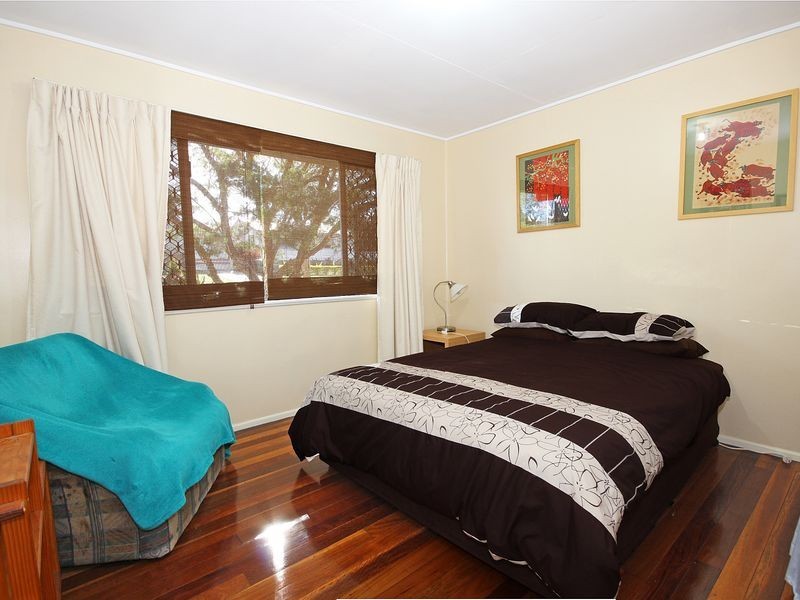 50 Lloyd George Street, Eastern Heights QLD 4305