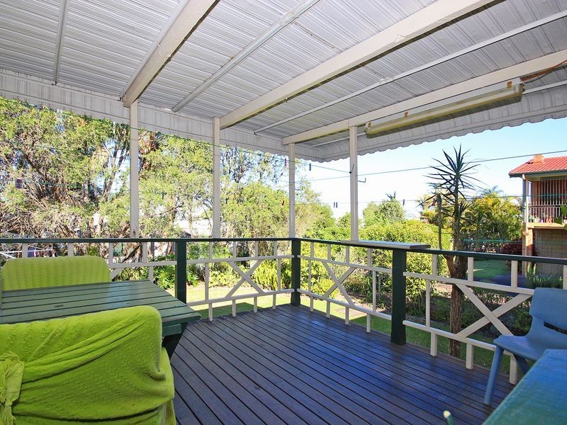 50 Lloyd George Street, Eastern Heights QLD 4305