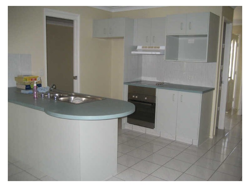 32 Victory Street, Raceview QLD 4305