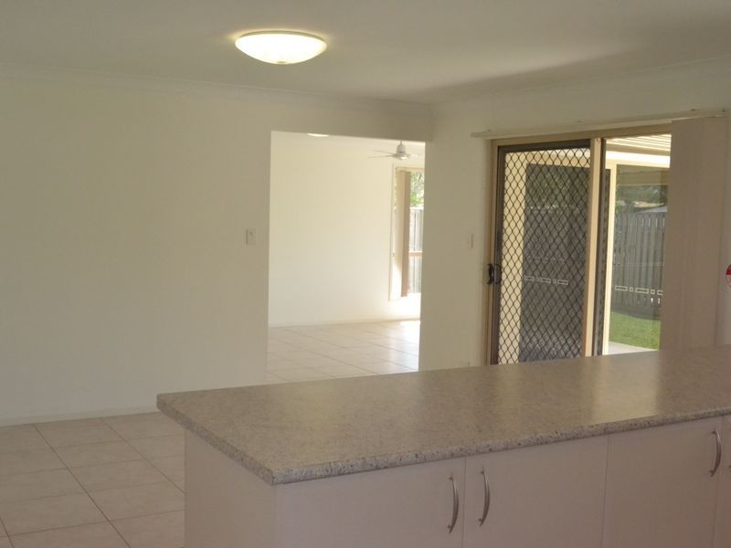 52 Eric Drive, Blackstone QLD 4304