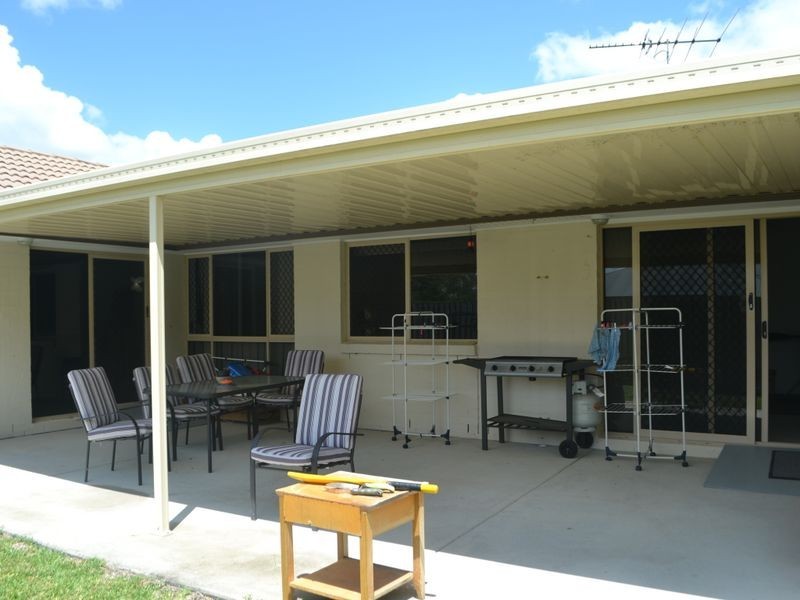 52 Eric Drive, Blackstone QLD 4304