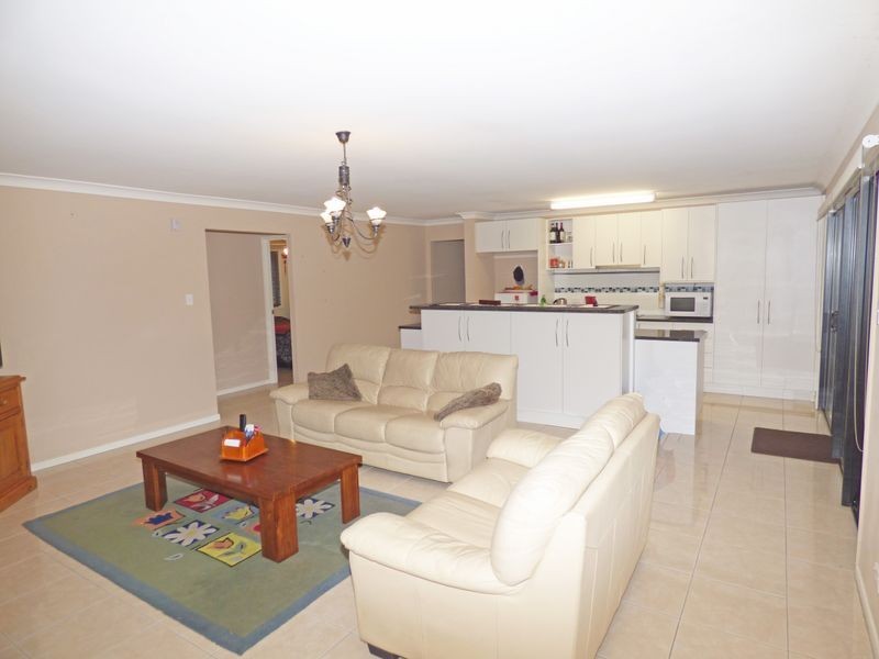 2 Bayley Road, Pine Mountain QLD 4306