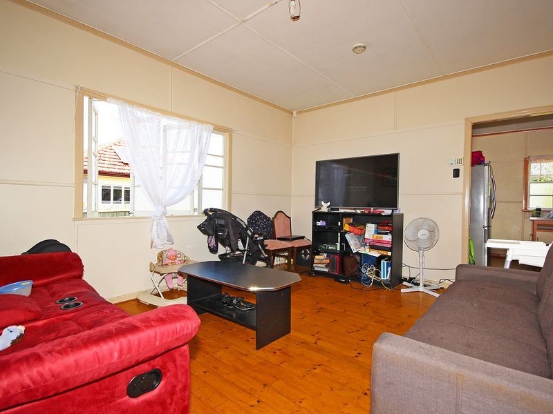 77 Stafford Street, Booval QLD 4304