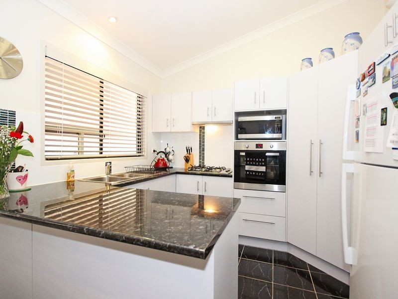 Moores Pocket QLD 4305