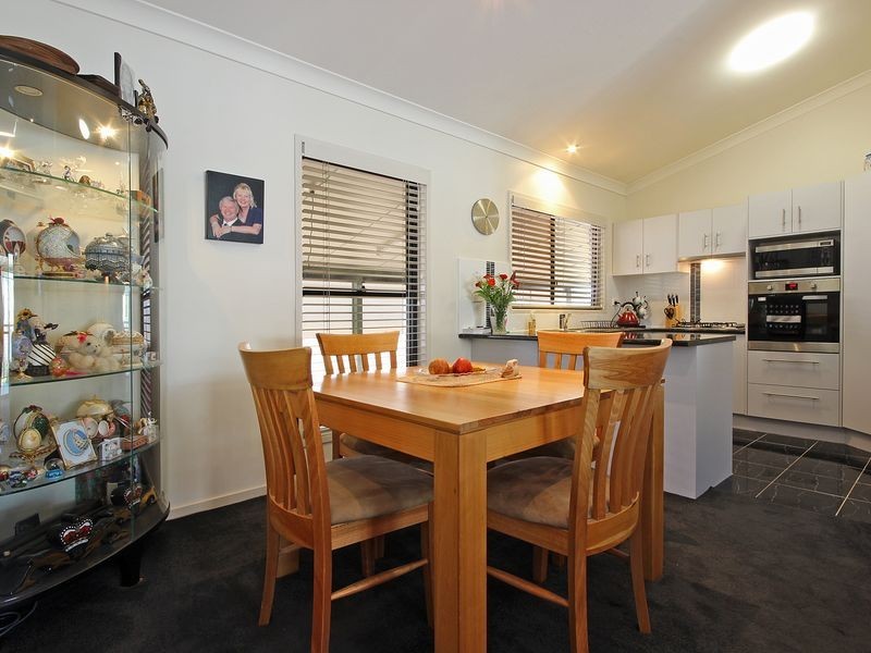 Moores Pocket QLD 4305