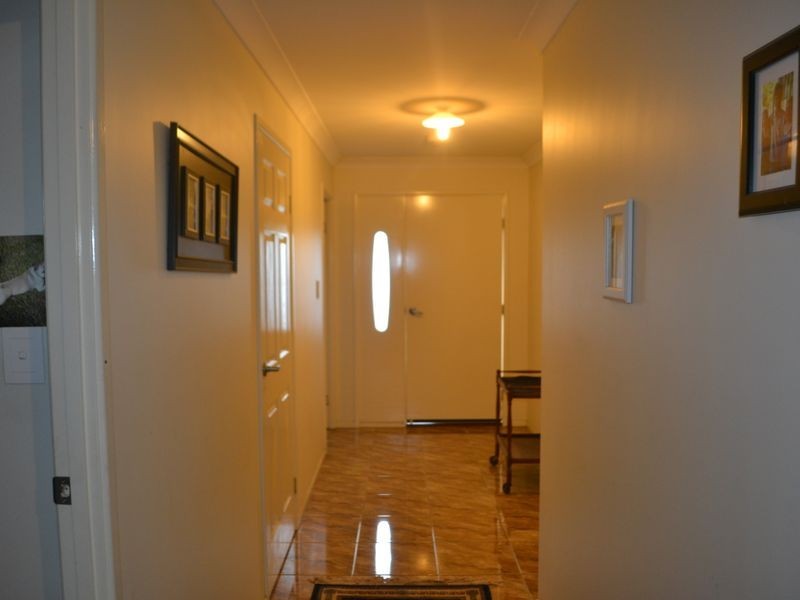 27 River Road, Bundamba QLD 4304