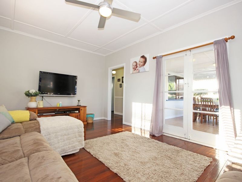 49 Ferrett Street, Sadliers Crossing QLD 4305