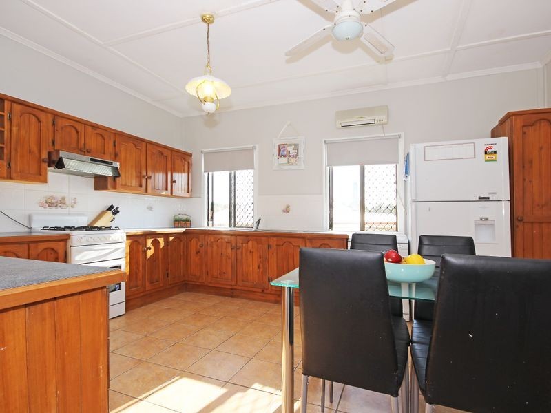 49 Ferrett Street, Sadliers Crossing QLD 4305