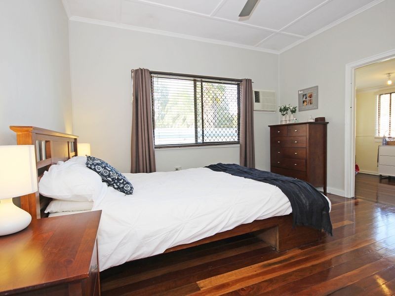 49 Ferrett Street, Sadliers Crossing QLD 4305