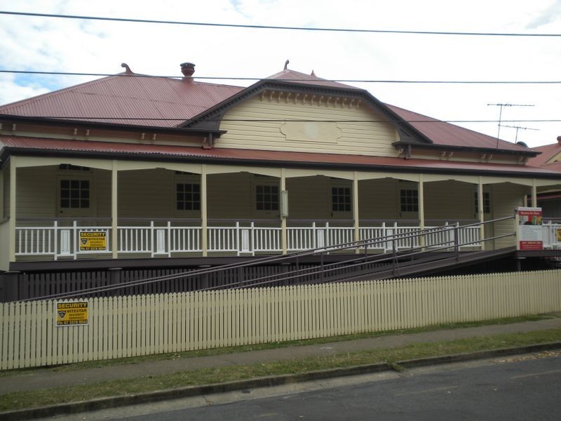 6 Milford Street, Ipswich QLD 4305