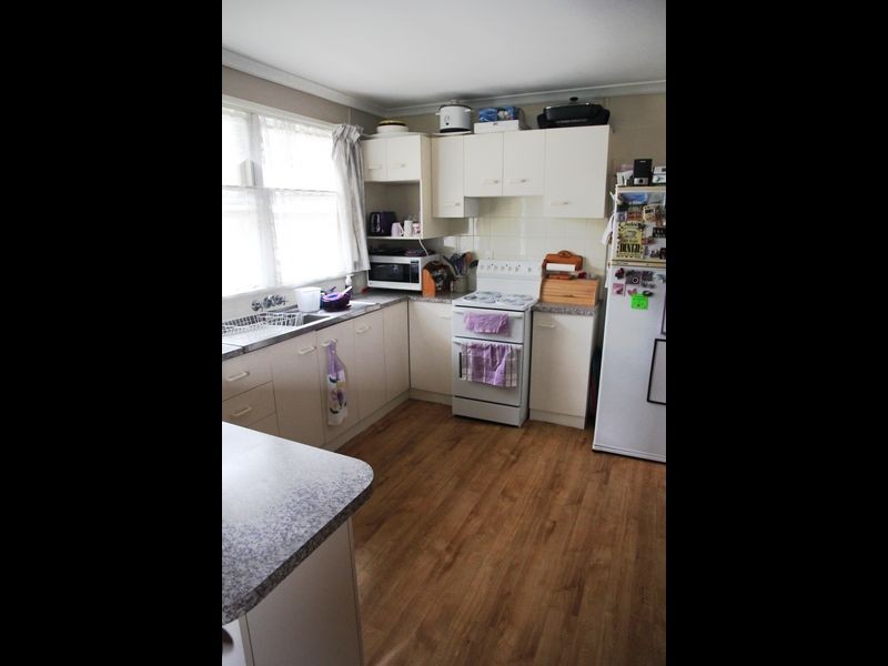 13 Rodney Street, Silkstone QLD 4304