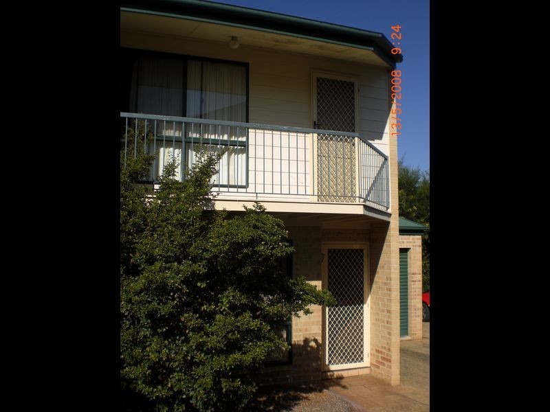 1/17 William Street, Bundamba QLD 4304