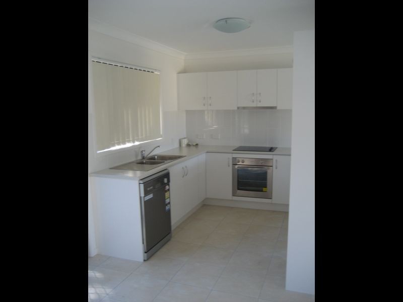 25a Darzee, Brassall QLD 4305