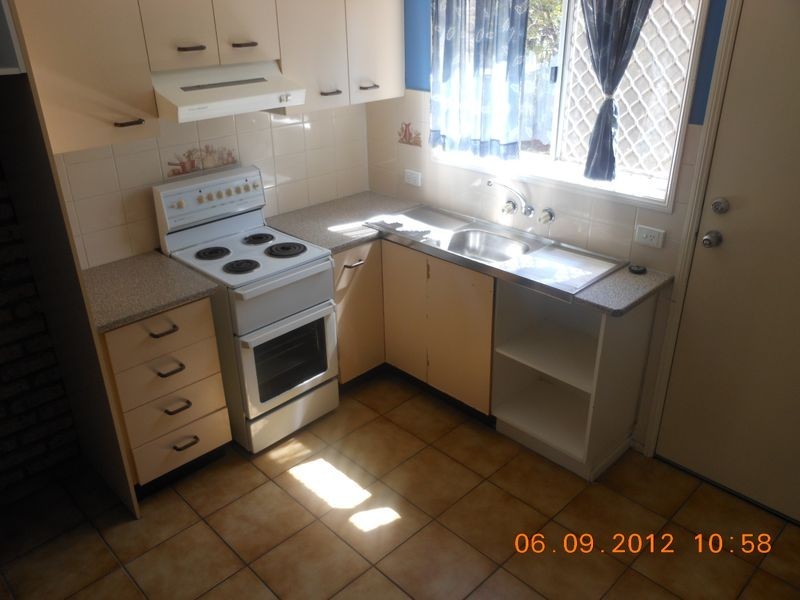 3/5 Duce Street, Bundamba QLD 4304