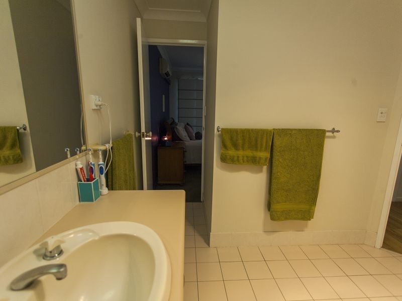 2/12 Collins Street, Brassall QLD 4305