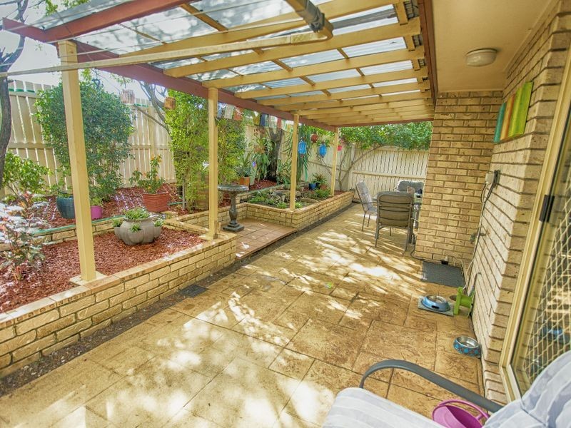 2/12 Collins Street, Brassall QLD 4305