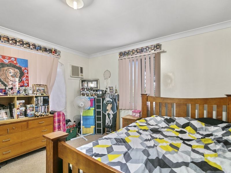 4 Berry Street, Churchill QLD 4305