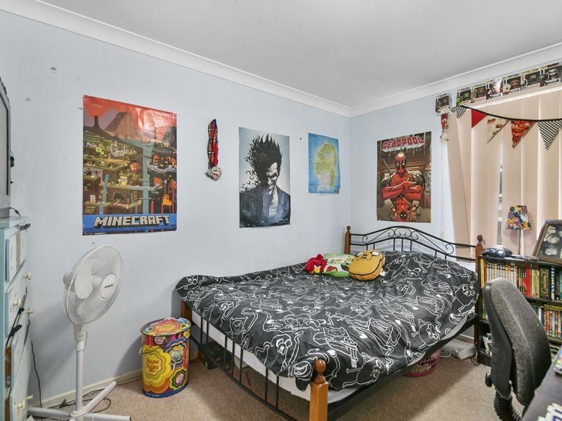 4 Berry Street, Churchill QLD 4305